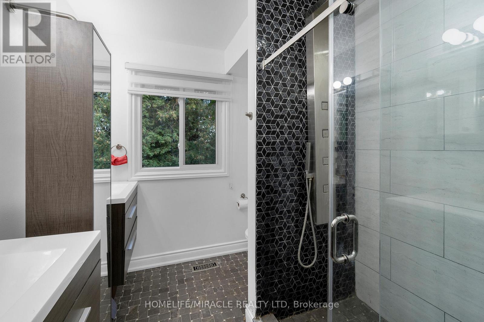 14309 Bramaleard Road, Caledon, Ontario  L7C 2P6 - Photo 22 - W12409775