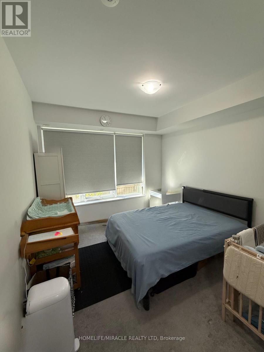 241 - 75 Attmar Drive, Brampton, Ontario  L6P 0Y6 - Photo 9 - W12409779