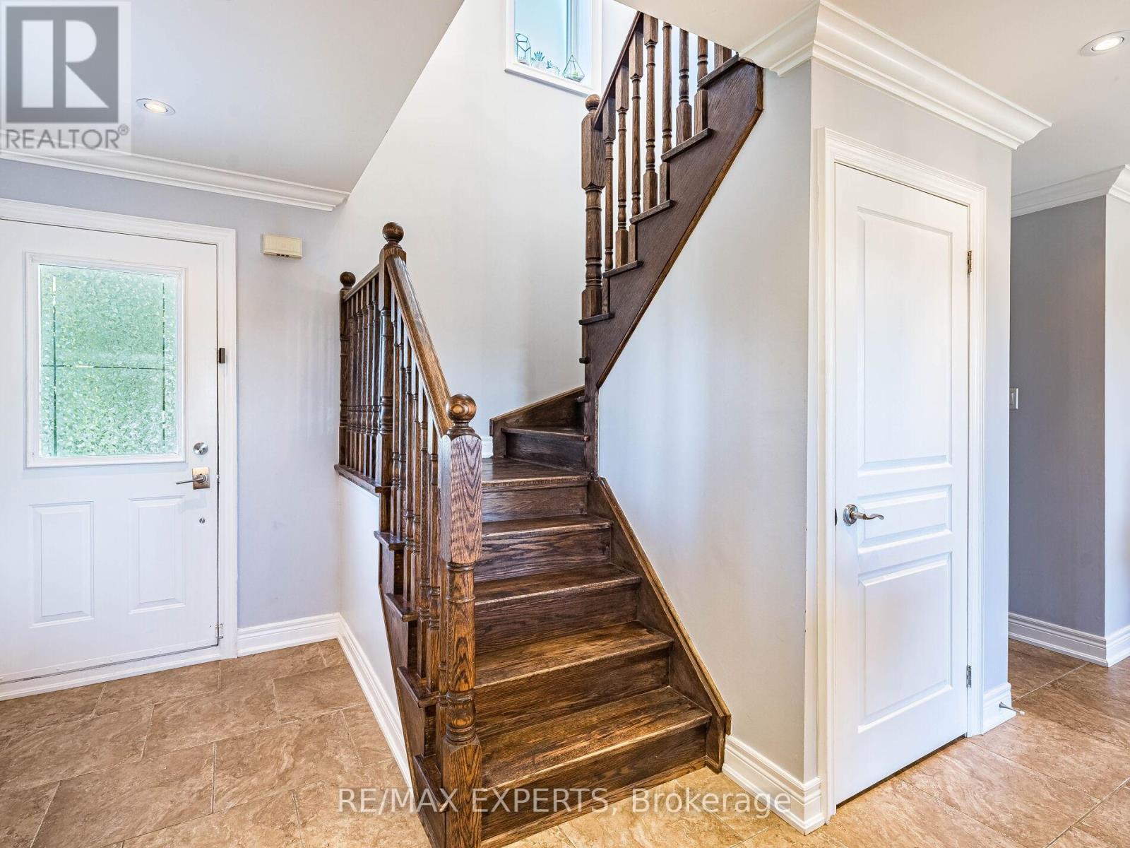 20 Foxchase Drive, Caledon, Ontario  L7E 1H7 - Photo 21 - W12409785