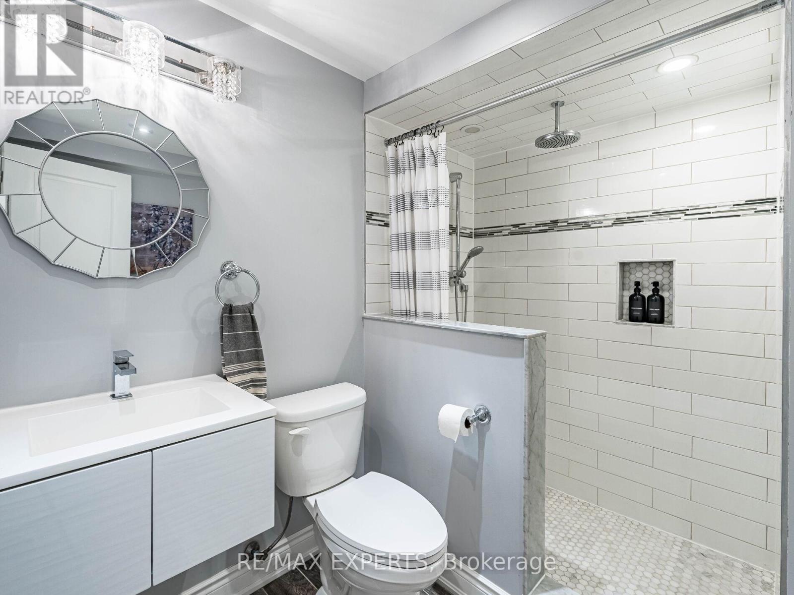 20 Foxchase Drive, Caledon, Ontario  L7E 1H7 - Photo 40 - W12409785