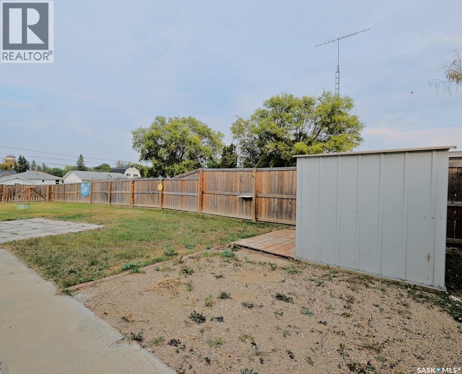 311 5th Avenue W, Biggar, Saskatchewan  S0K 0M0 - Photo 34 - SK018595