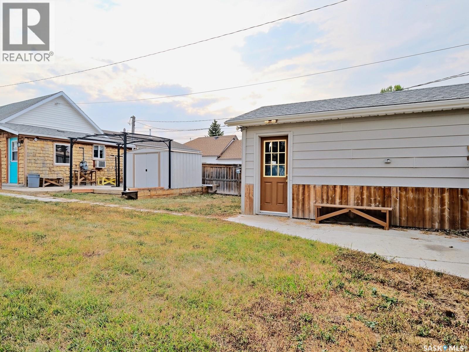 311 5th Avenue W, Biggar, Saskatchewan  S0K 0M0 - Photo 36 - SK018595