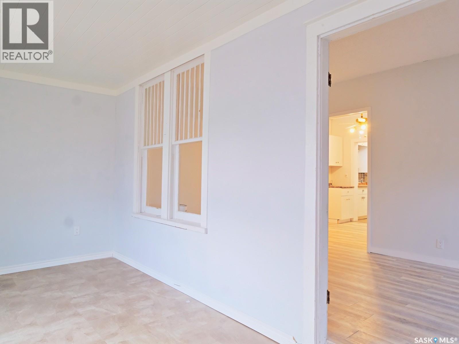 311 5th Avenue W, Biggar, Saskatchewan  S0K 0M0 - Photo 4 - SK018595