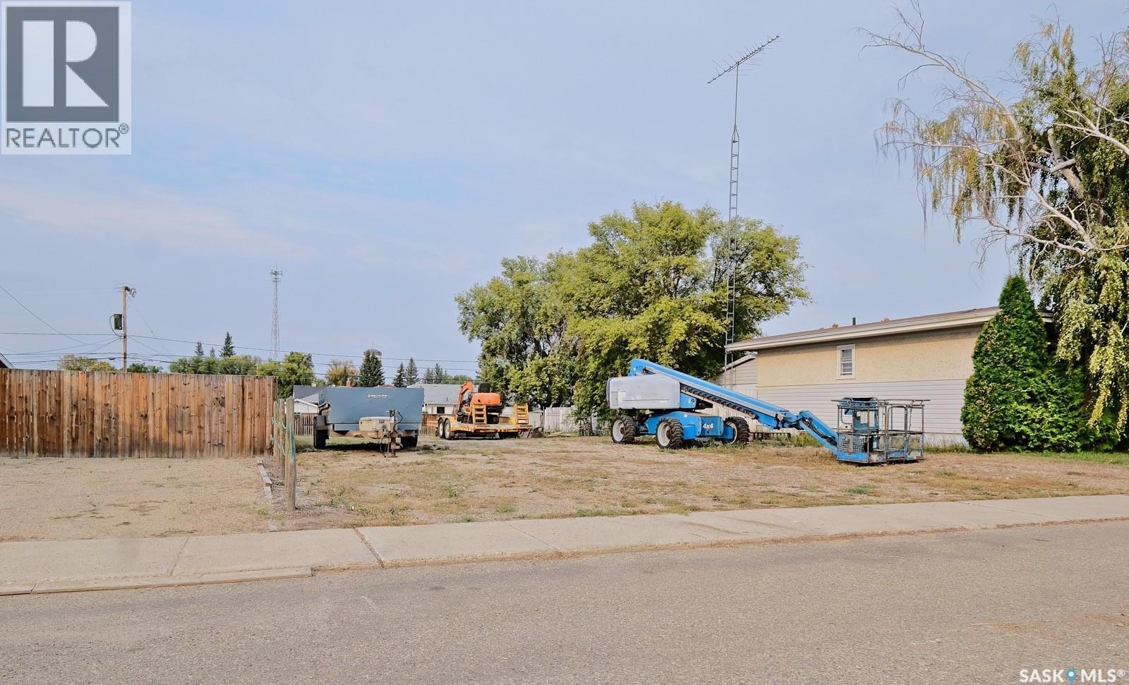 311 5th Avenue W, Biggar, Saskatchewan  S0K 0M0 - Photo 43 - SK018595