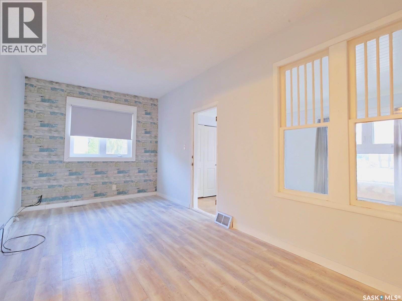 311 5th Avenue W, Biggar, Saskatchewan  S0K 0M0 - Photo 5 - SK018595