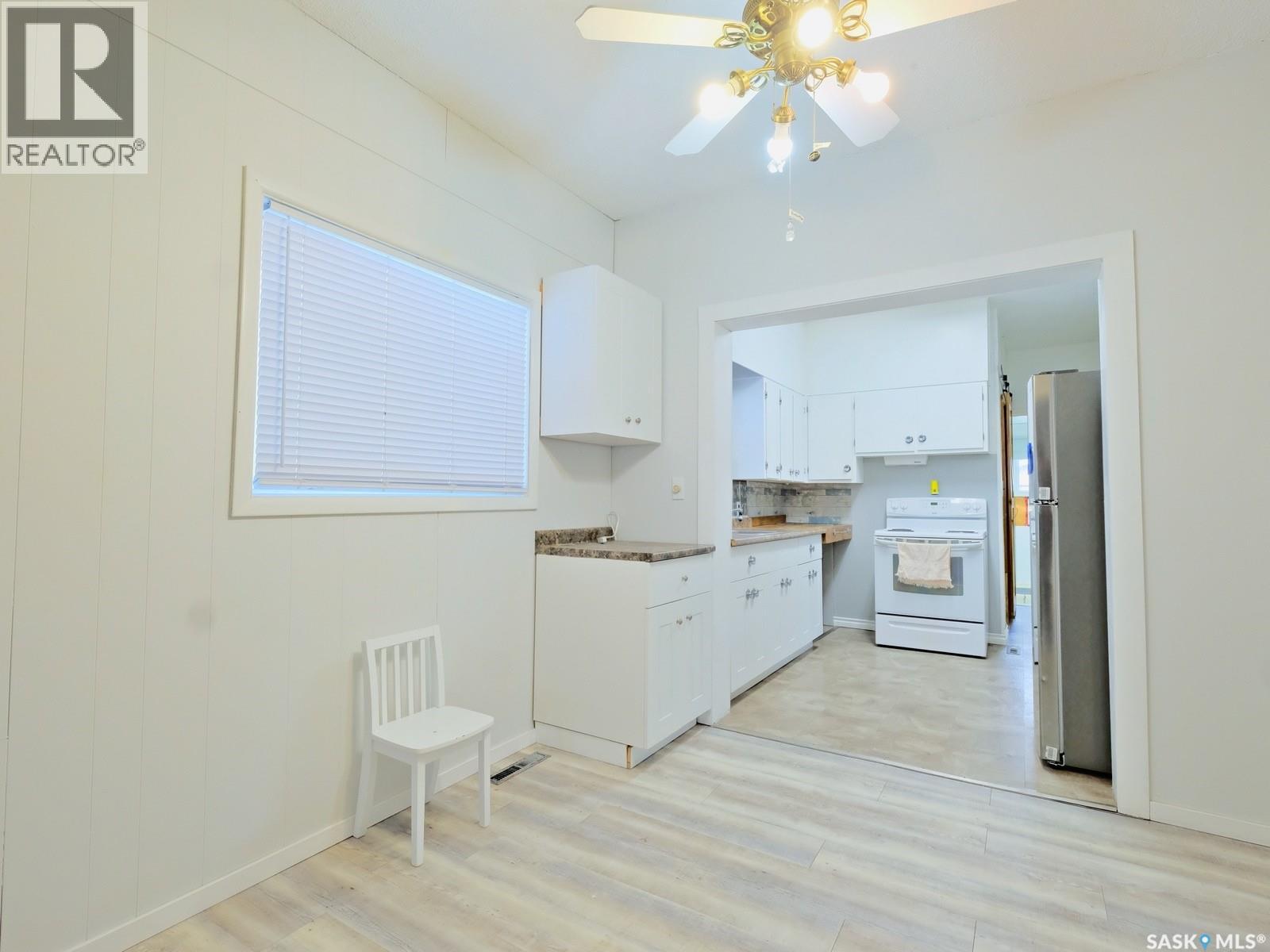 311 5th Avenue W, Biggar, Saskatchewan  S0K 0M0 - Photo 8 - SK018595