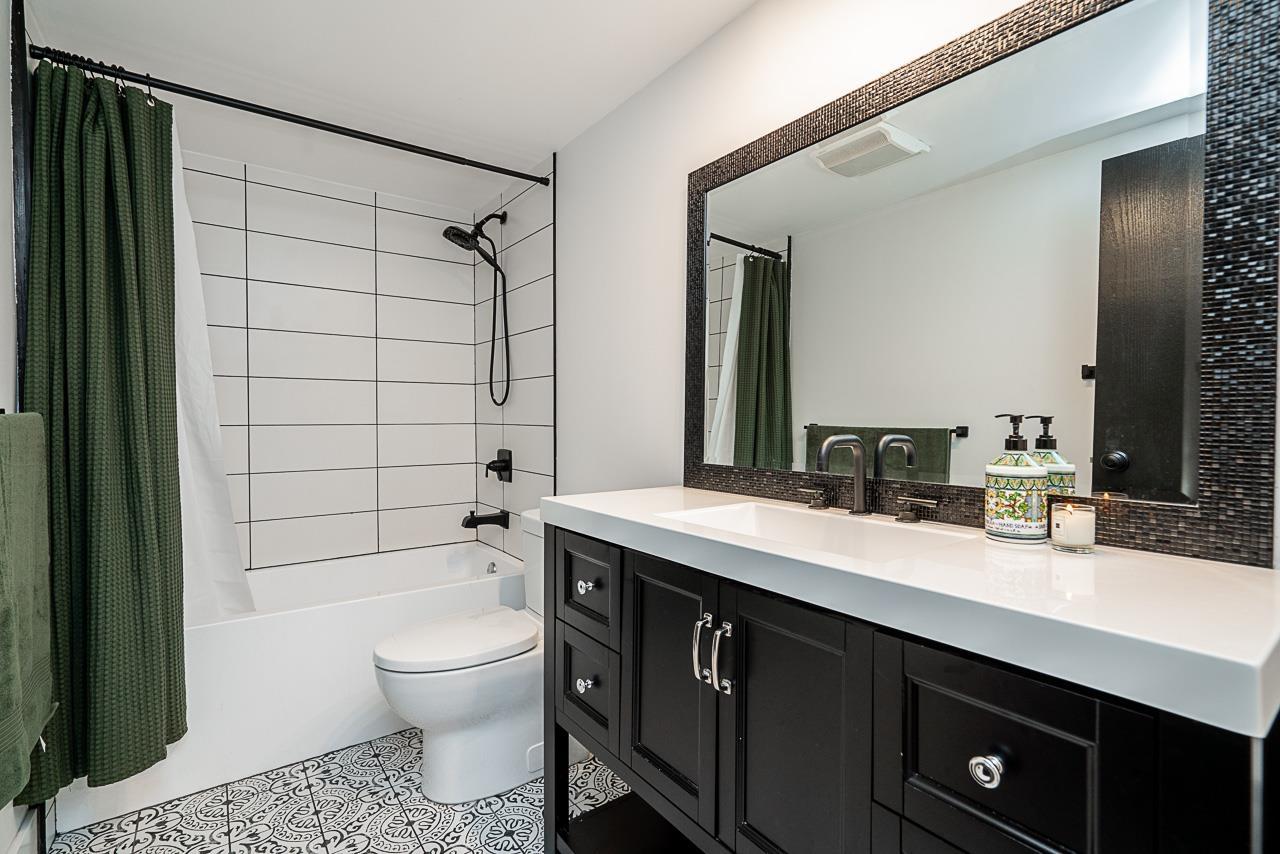 301 1561 Vidal Street, White Rock, British Columbia  V4B 5A7 - Photo 13 - R3047958