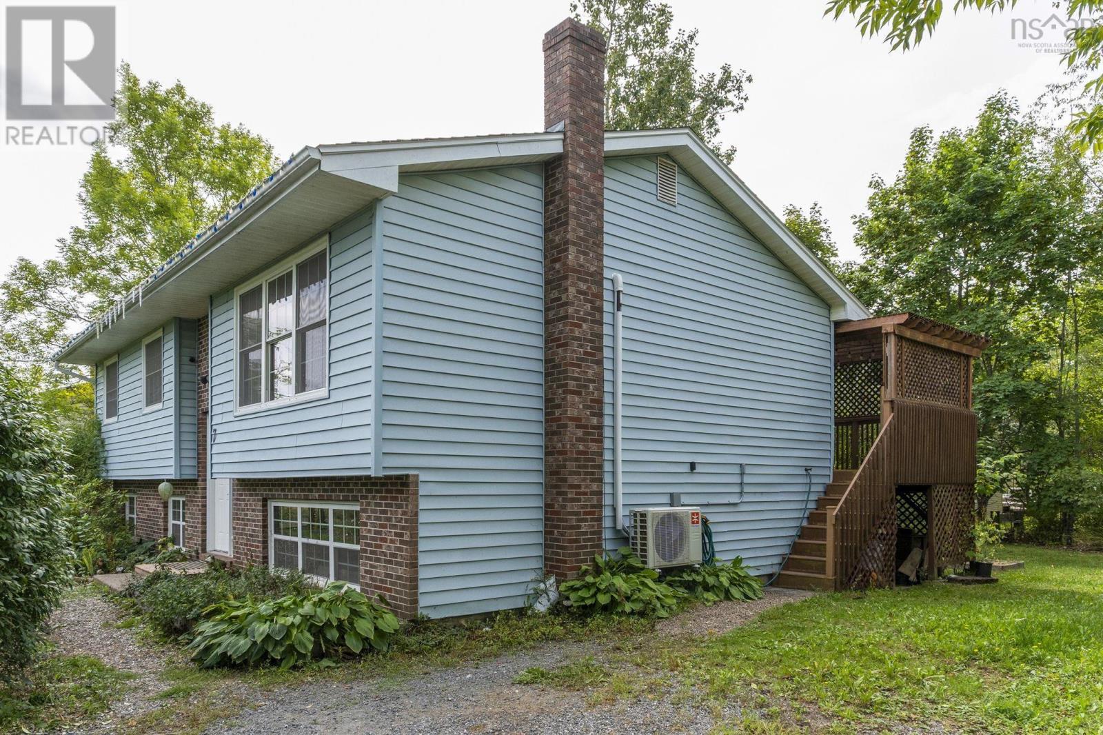 Property at 7 Tannery Drive image 2