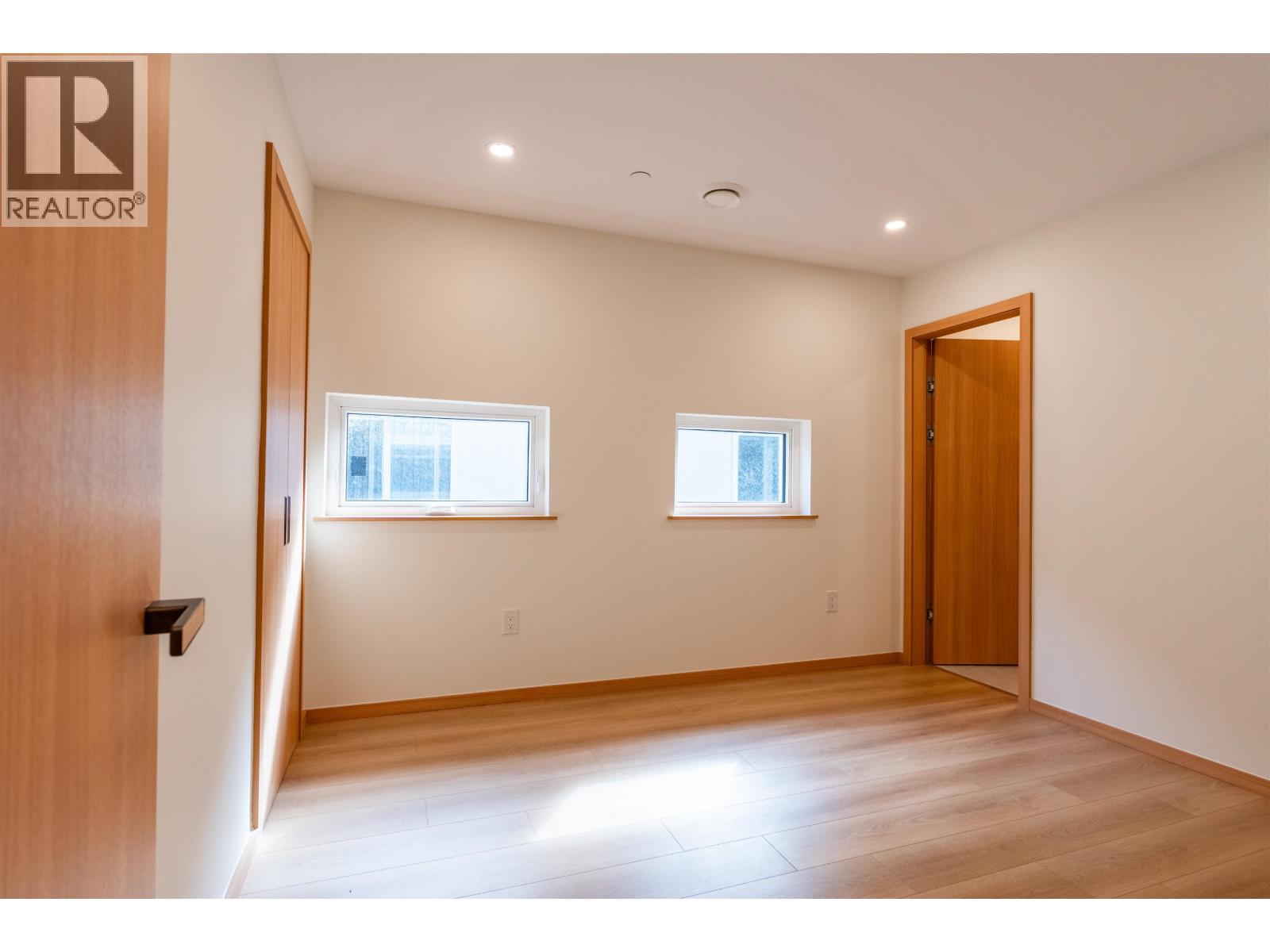 7 N Howard Avenue, Burnaby, British Columbia  V5B 1J6 - Photo 11 - R3048783