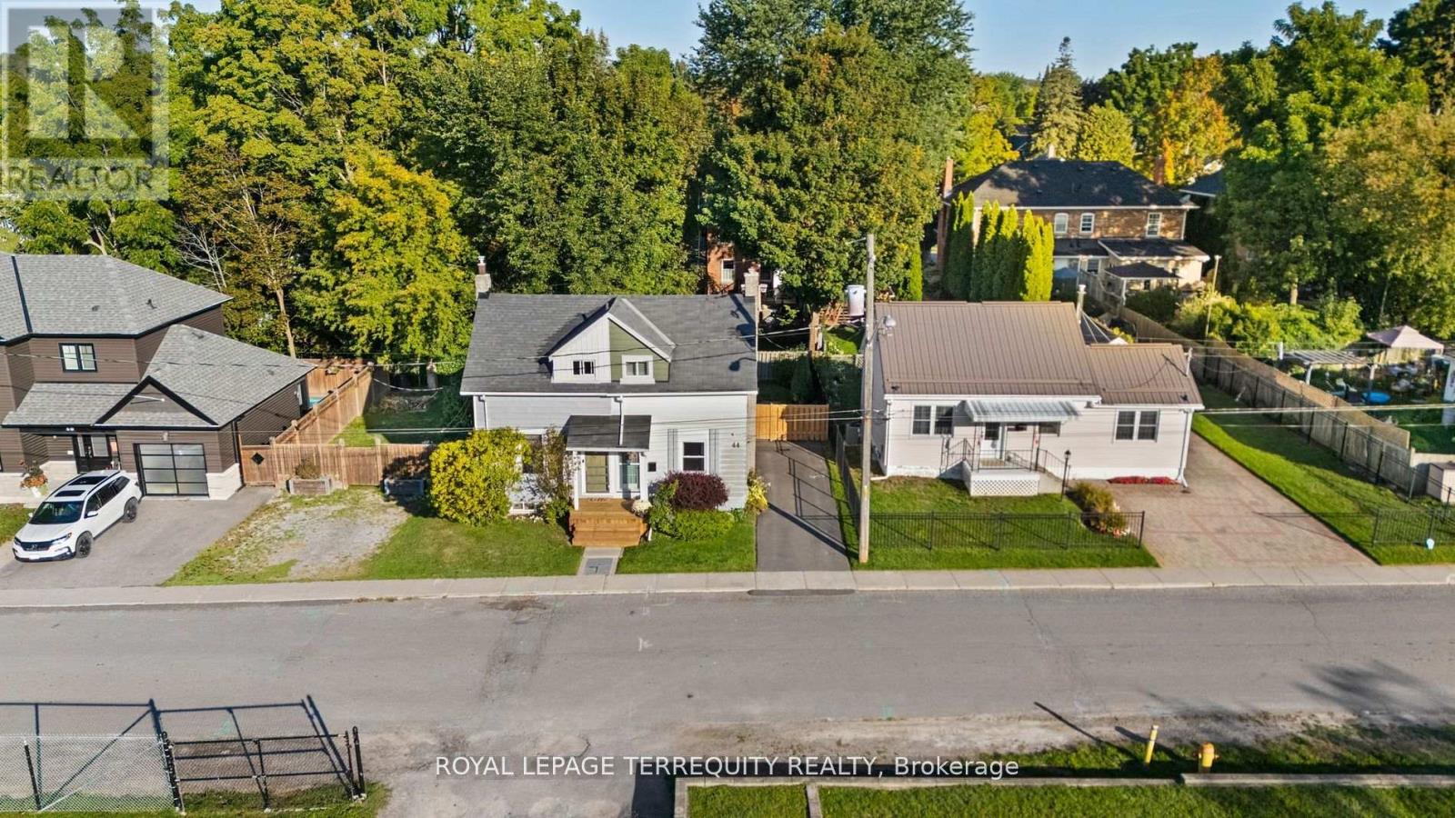 44 Young Street, Port Hope, Ontario  L1A 1M6 - Photo 2 - X12409752