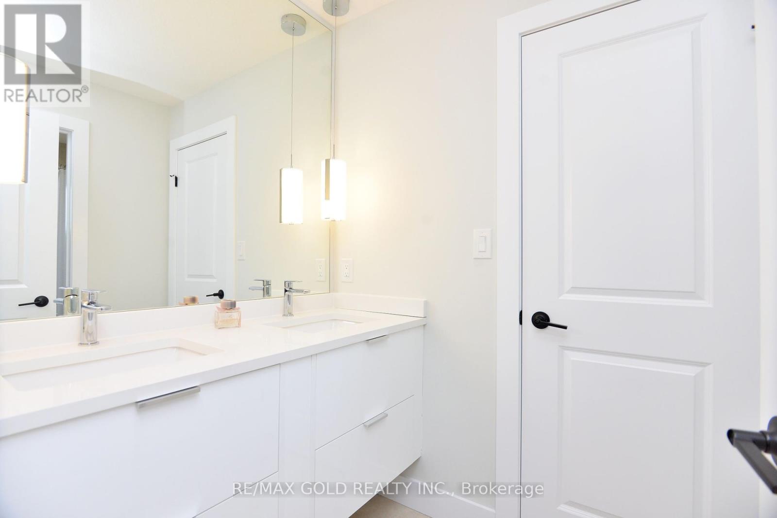 86 Grandville Circle, Brant, Ontario  N3L 0J5 - Photo 31 - X12409769