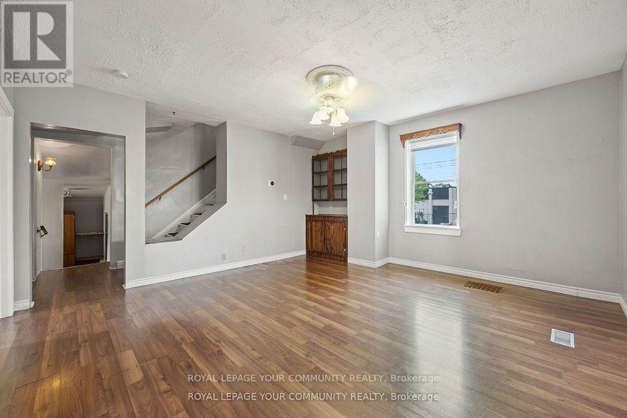 221 Samuelson Street, Cambridge, Ontario  N1R 1K9 - Photo 13 - X12409783