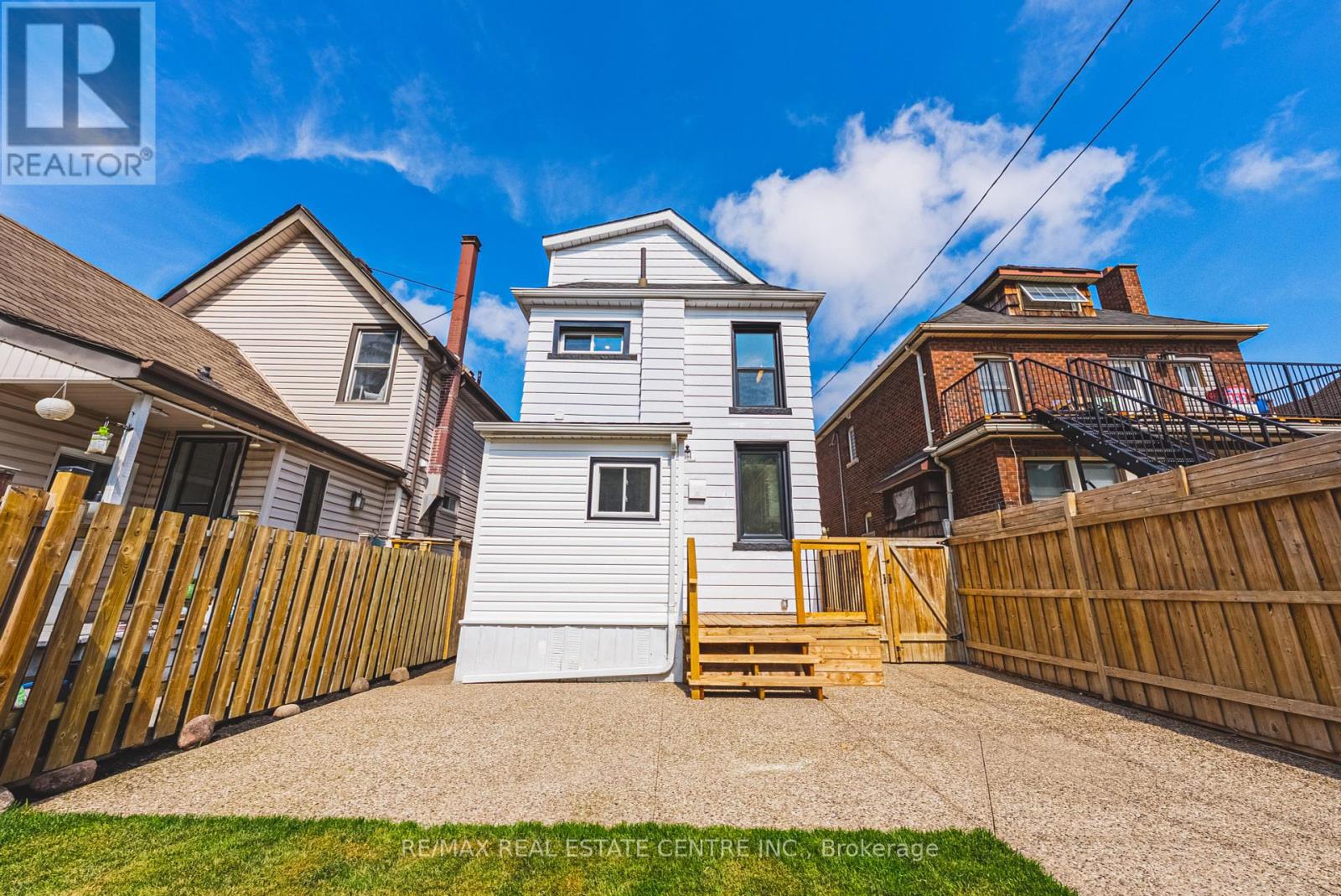 354 Cumberland Avenue, Hamilton (Blakeley), Ontario  L8M 2A2 - Photo 43 - X12409791