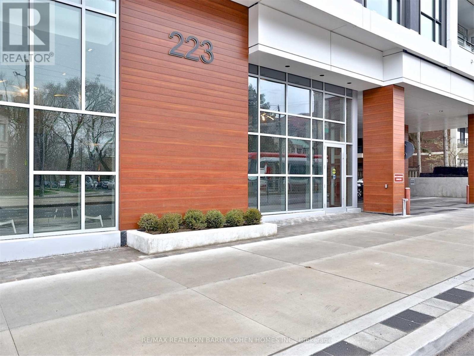 TH4 - 223 ST CLAIR AVENUE W, Toronto, Ontario