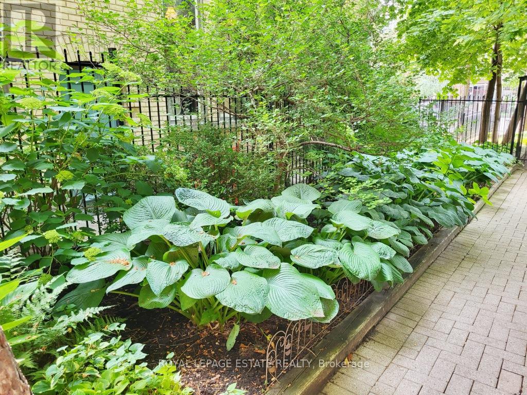 1526 - 77 Maitland Place, Toronto (Cabbagetown-South St. James Town), Ontario  M4Y 2V6 - Photo 31 - C12409959