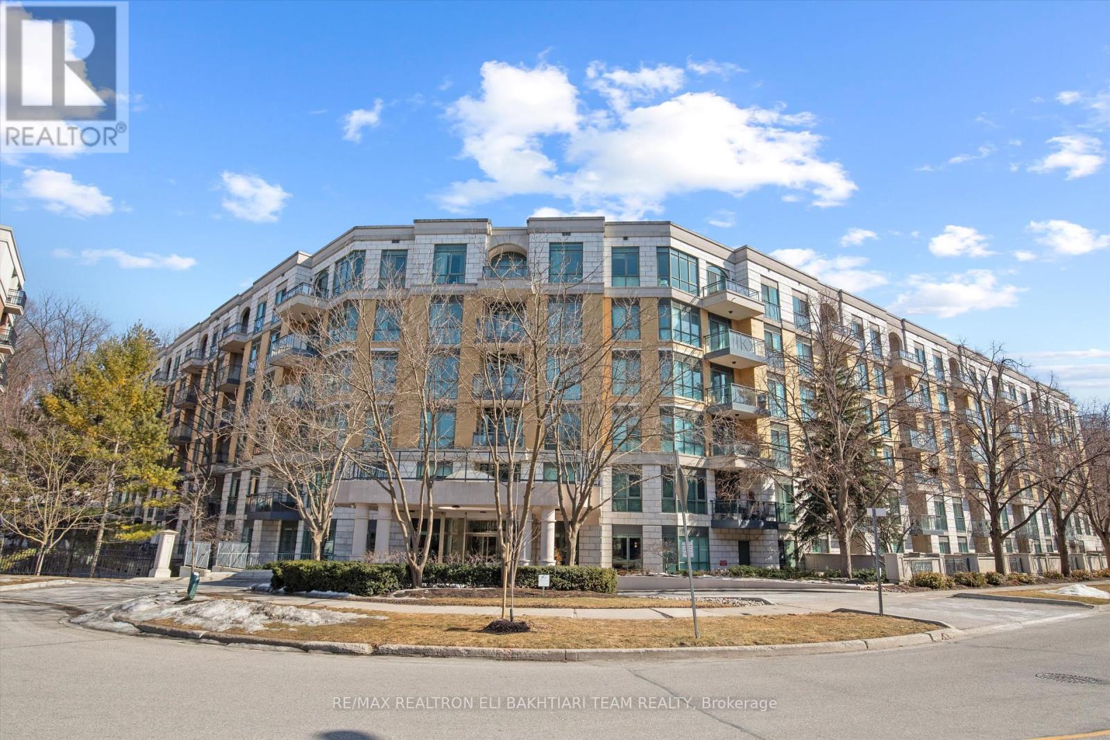 618 - 11 WILLIAM CARSON CRESCENT, Toronto, Ontario