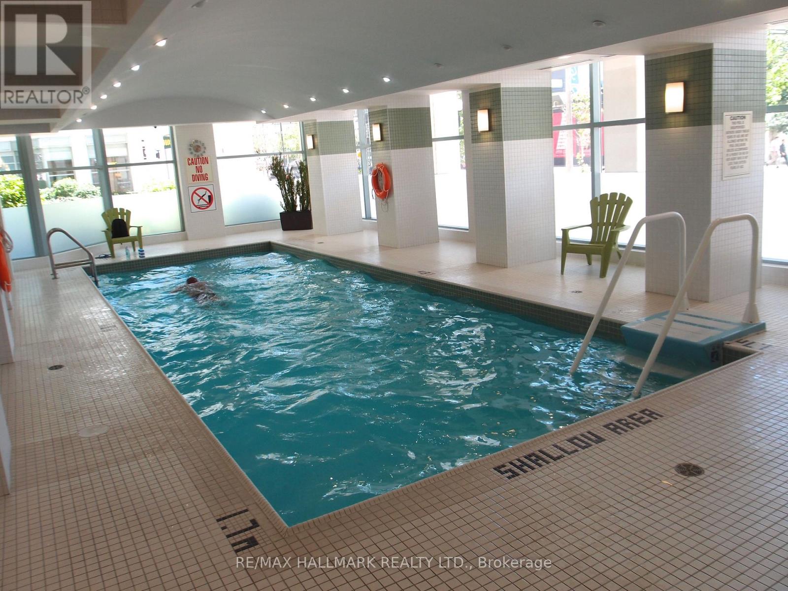 2525 - 230 Queens Quay W, Toronto (Waterfront Communities), Ontario  M5J 2Y7 - Photo 25 - C12409979