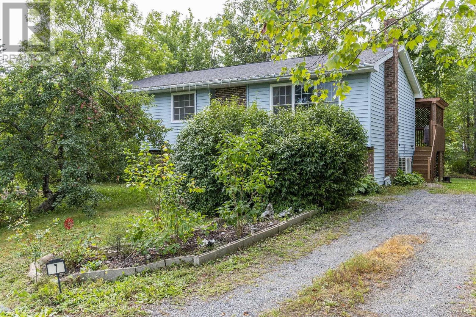 Property at 7 Tannery Drive image 4