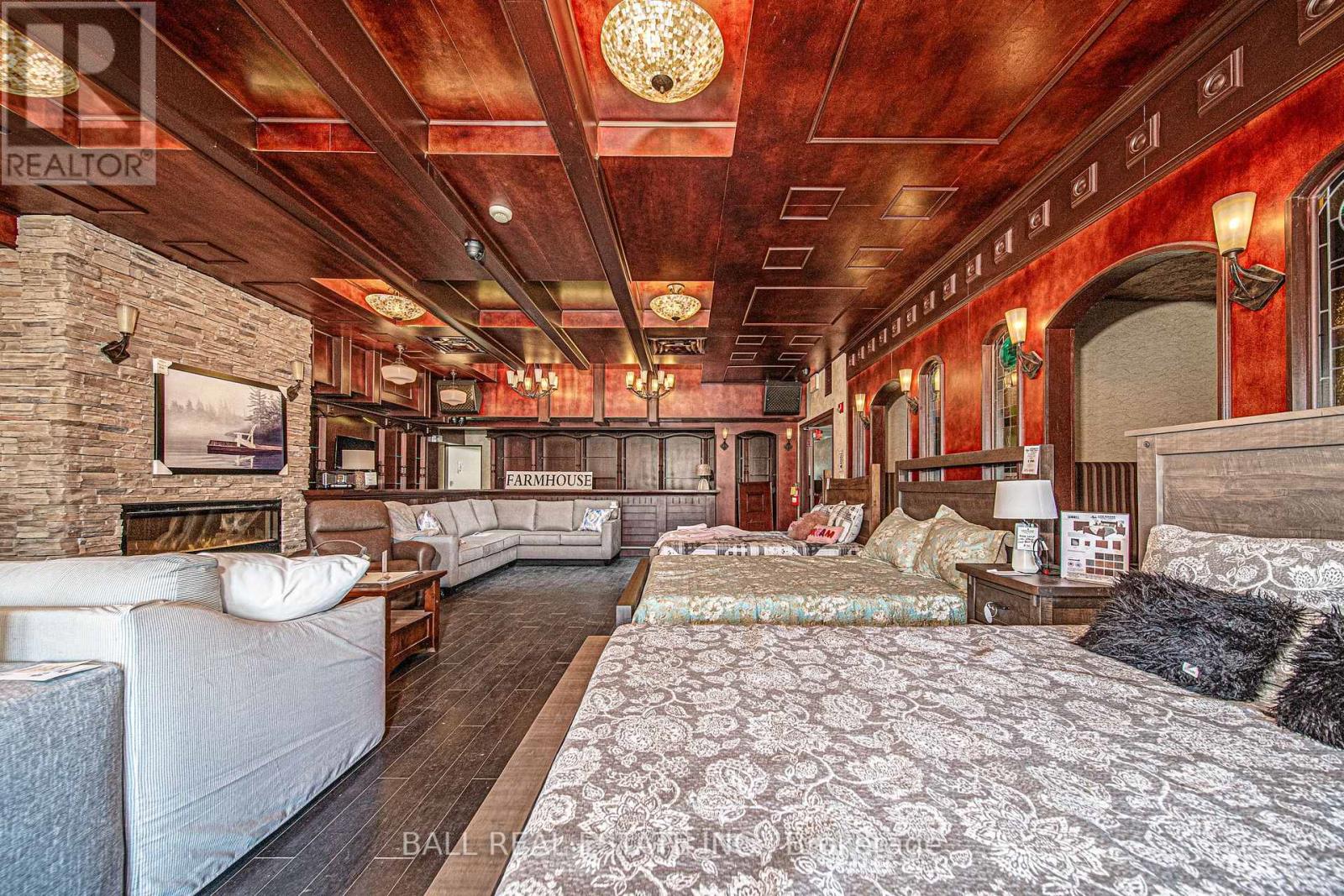 212 Highland Street, Dysart Et Al, Ontario  K0M 1S0 - Photo 20 - X12409755