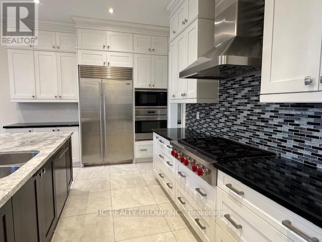 14 Tralee Court, Markham, Ontario  L6C 0V1 - Photo 7 - N12409905