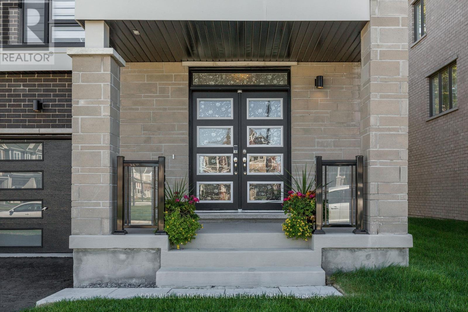 550 Mika Street, Innisfil, Ontario  L9S 0S3 - Photo 4 - N12409960