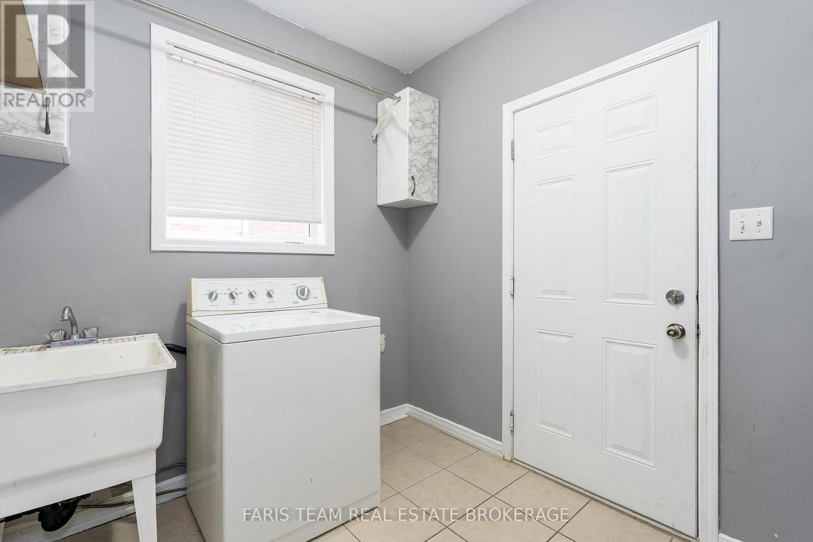 1373 Hunter Street, Innisfil, Ontario  L9S 0H5 - Photo 12 - N12409983
