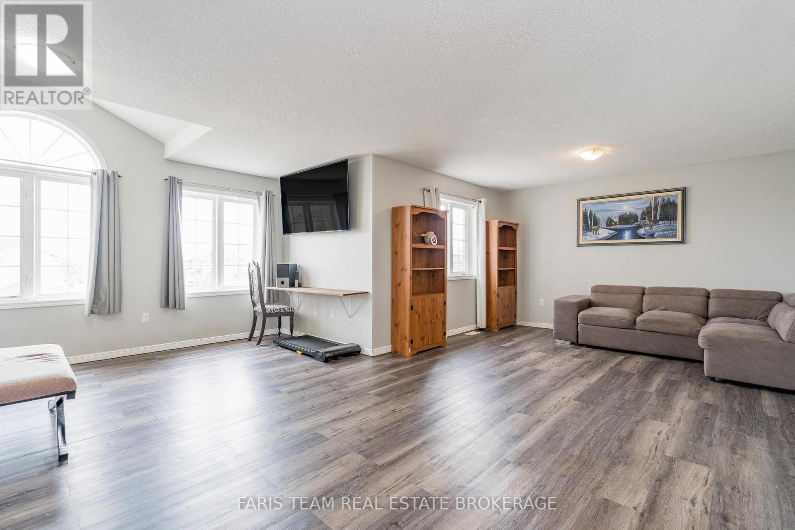 1373 Hunter Street, Innisfil, Ontario  L9S 0H5 - Photo 13 - N12409983