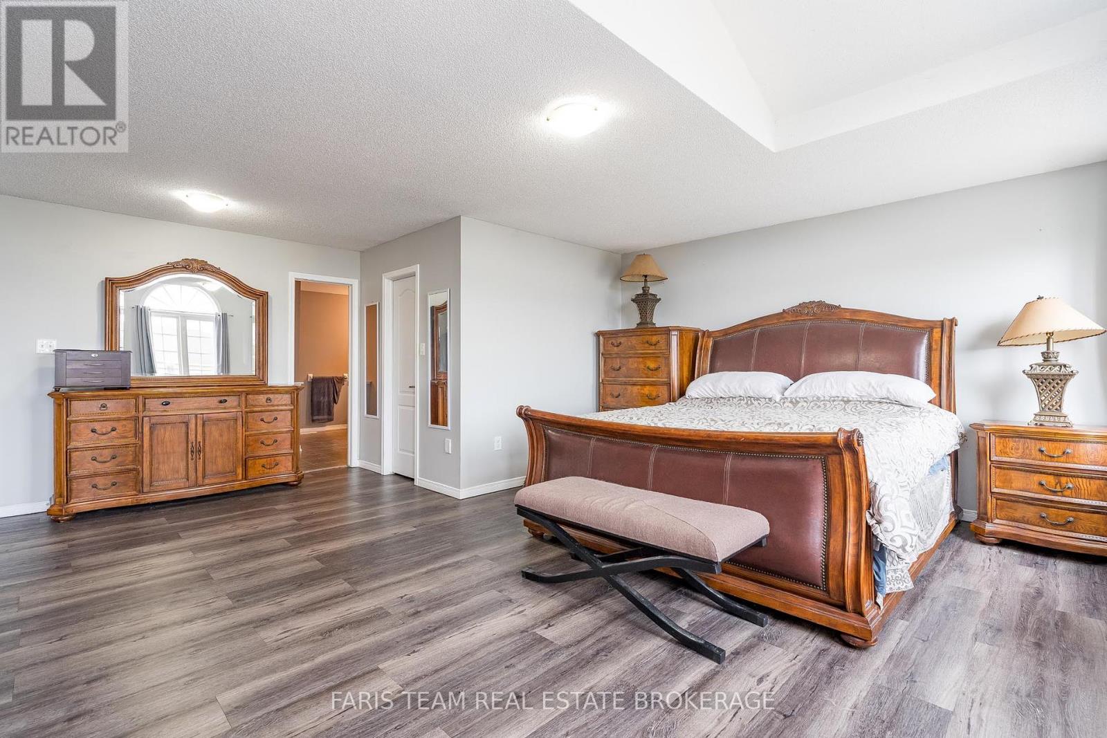 1373 Hunter Street, Innisfil, Ontario  L9S 0H5 - Photo 14 - N12409983