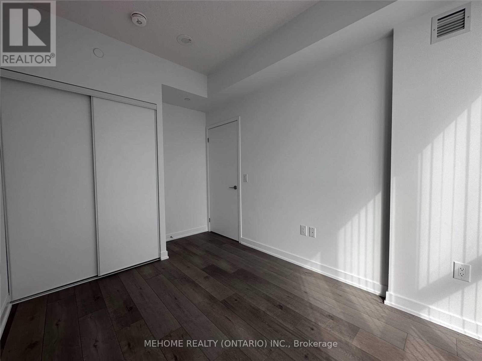 1107 - 38 Honeycrisp Crescent, Vaughan (Vaughan Corporate Centre), Ontario  L4K 0M8 - Photo 11 - N12409991