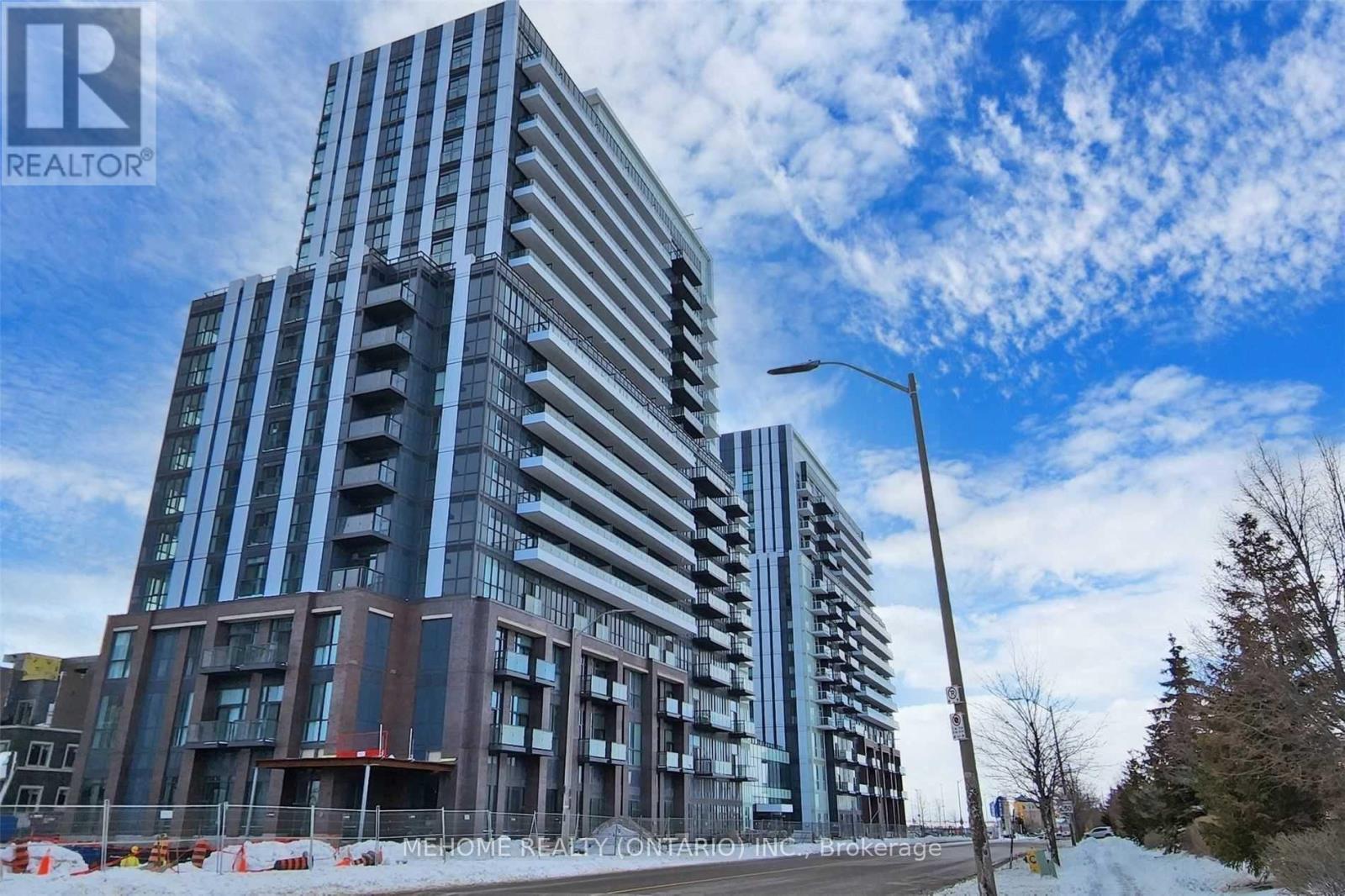 1107 - 38 Honeycrisp Crescent, Vaughan (Vaughan Corporate Centre), Ontario  L4K 0M8 - Photo 2 - N12409991