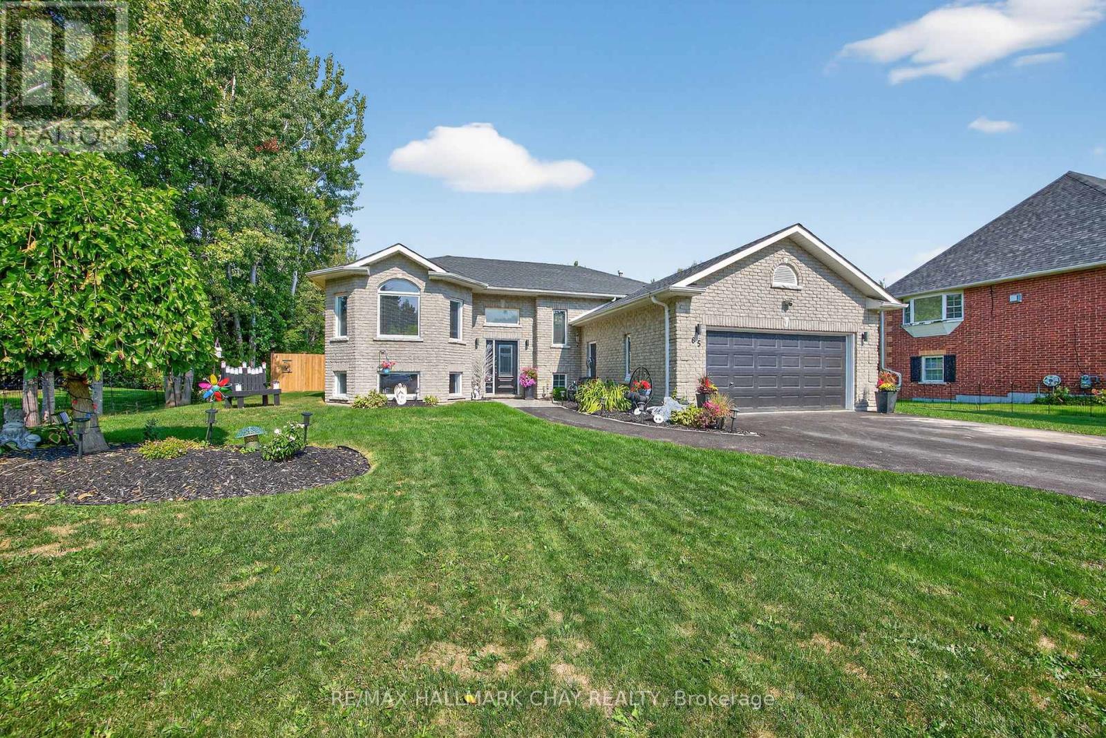 65 BROADVIEW STREET, Collingwood, Ontario