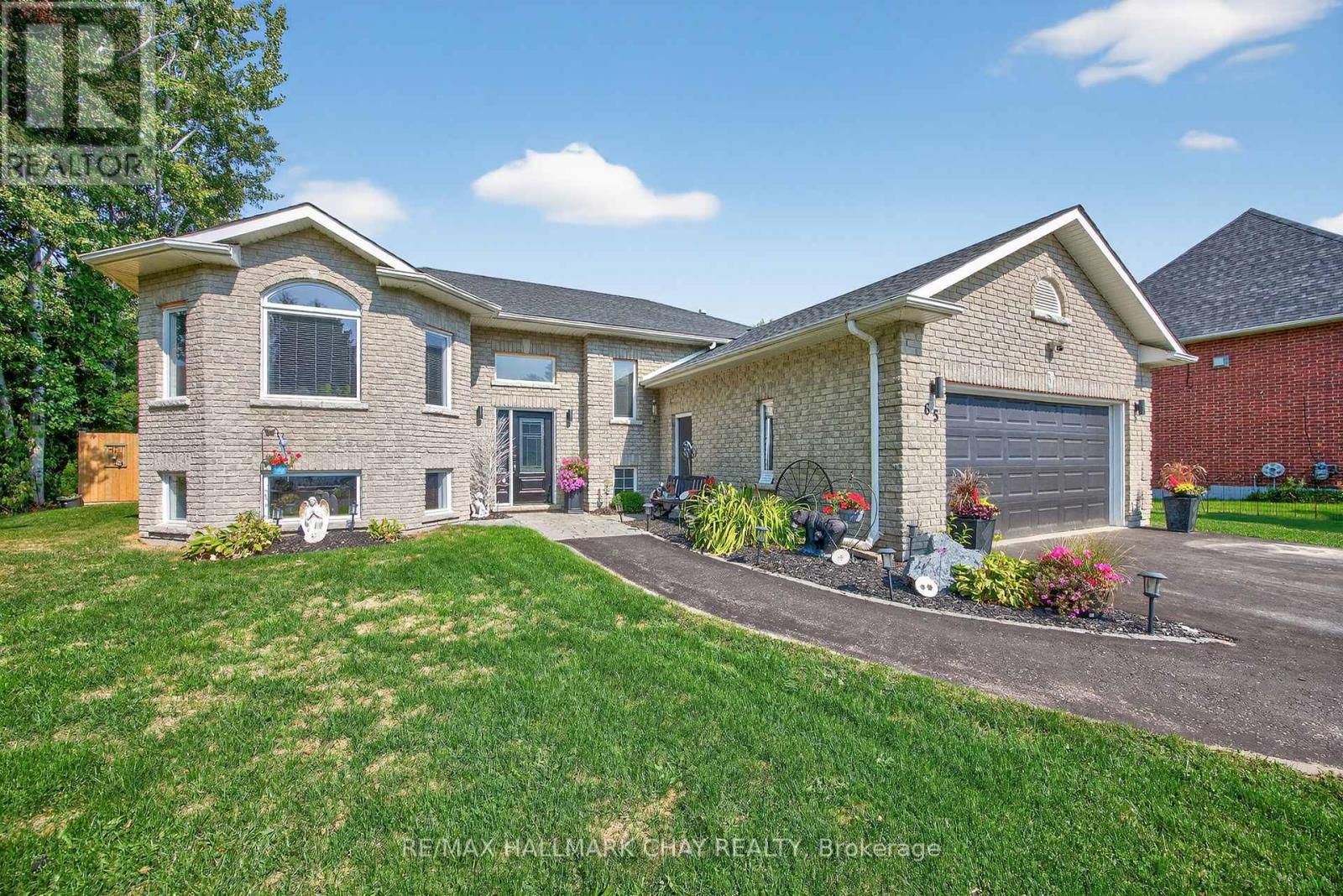 65 Broadview Street, Collingwood, Ontario  L9Y 0X2 - Photo 2 - S12409921
