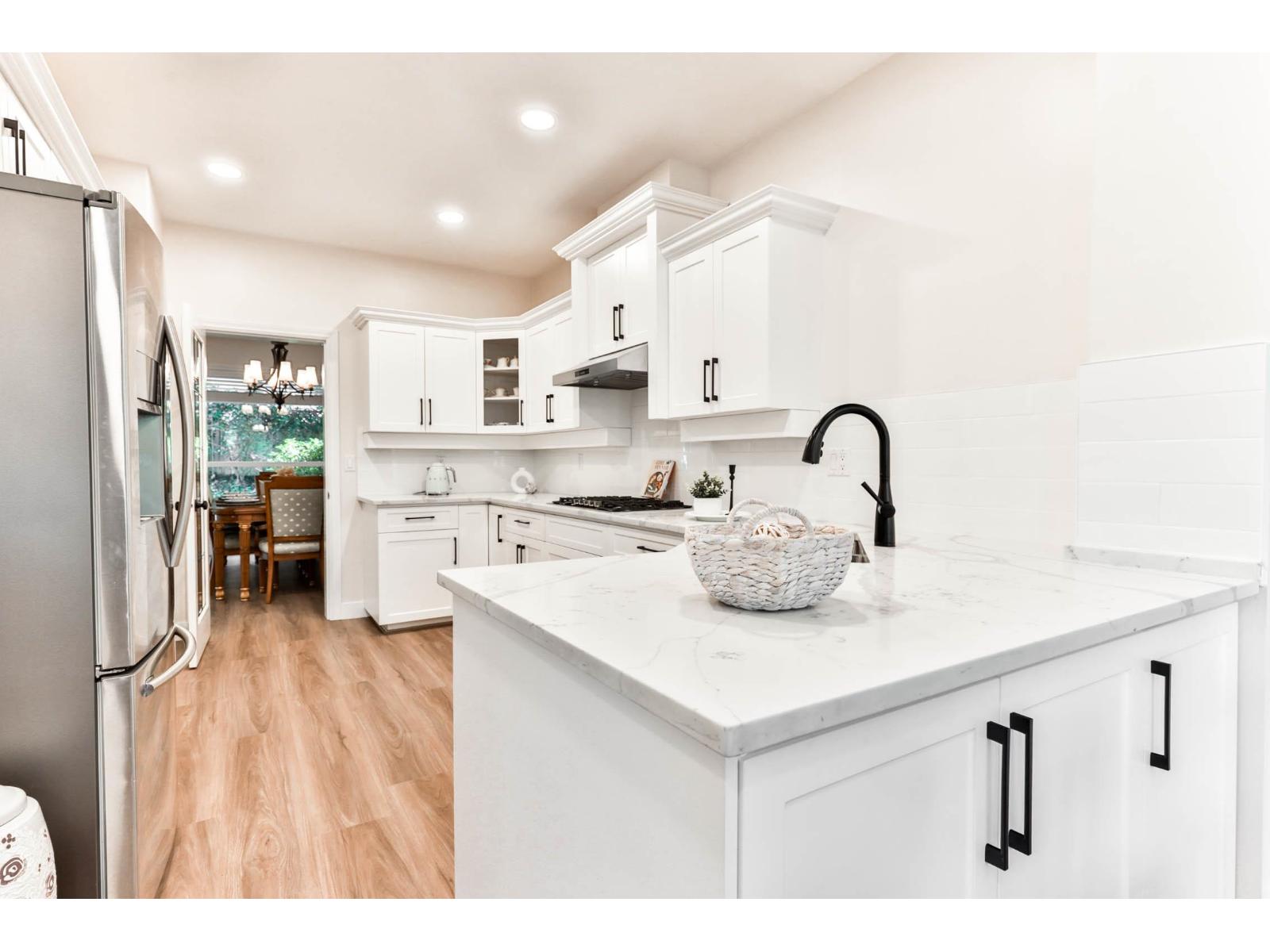 103 15350 Sequoia Drive, Surrey, British Columbia  V3S 8N5 - Photo 3 - R3047329