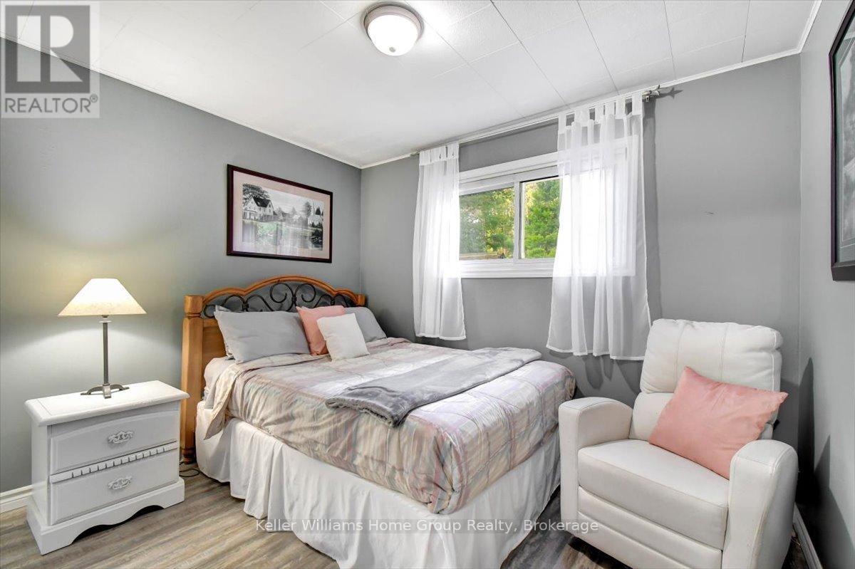 9 Pinegrove Street, Hastings Highlands, Ontario  K0L 1C0 - Photo 16 - X12410010