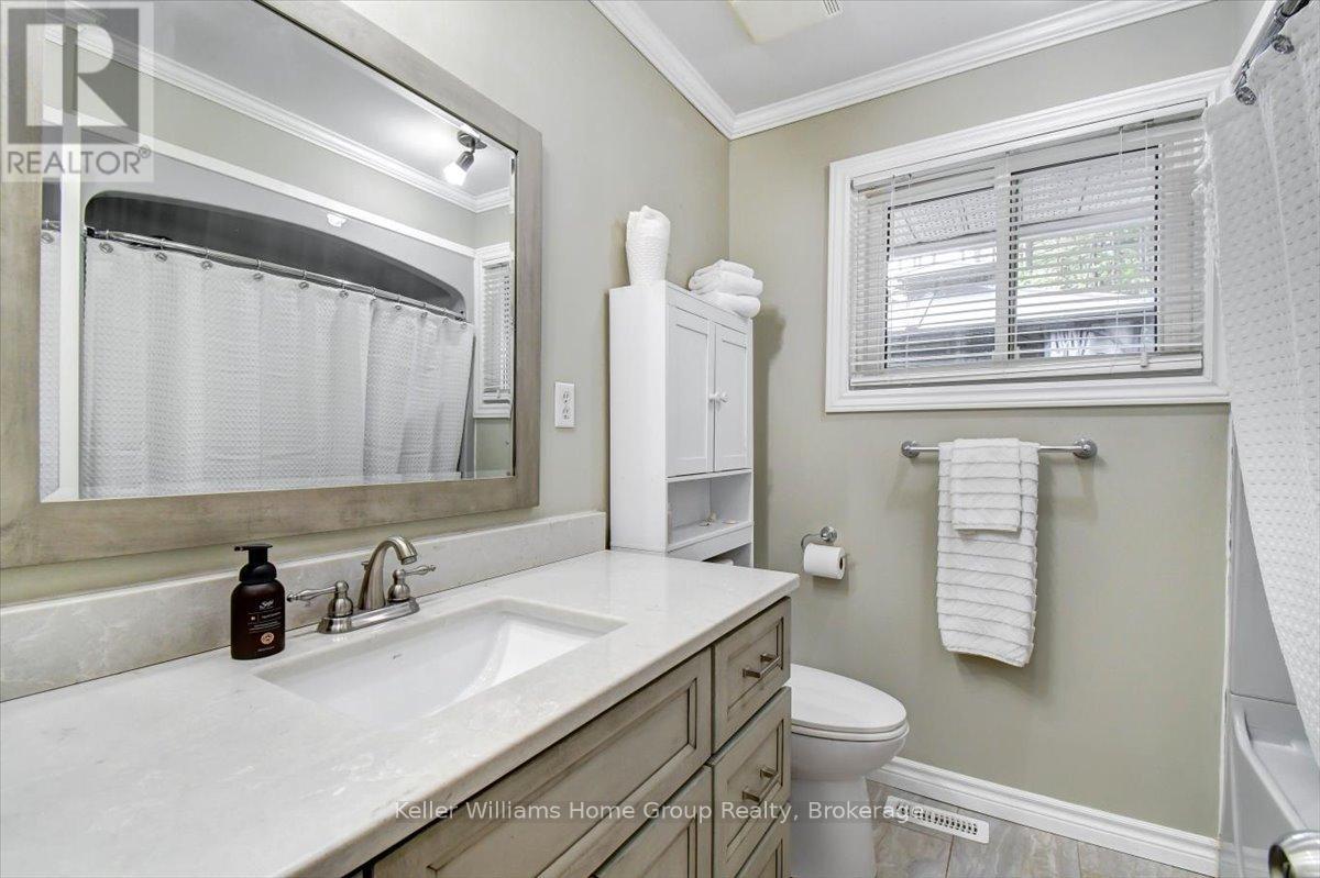 9 Pinegrove Street, Hastings Highlands, Ontario  K0L 1C0 - Photo 18 - X12410010