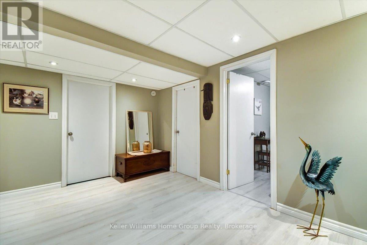 9 Pinegrove Street, Hastings Highlands, Ontario  K0L 1C0 - Photo 23 - X12410010