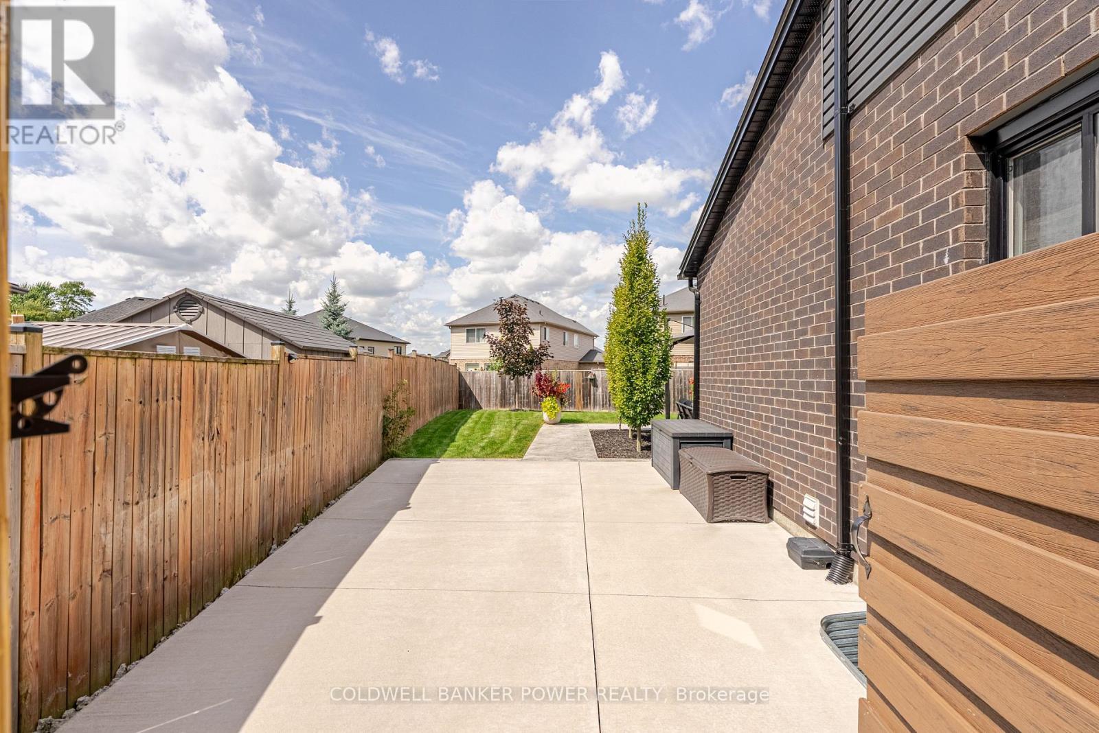 2224 Yellowbirch Place, London North, Ontario  N6G 0N3 - Photo 38 - X12410013