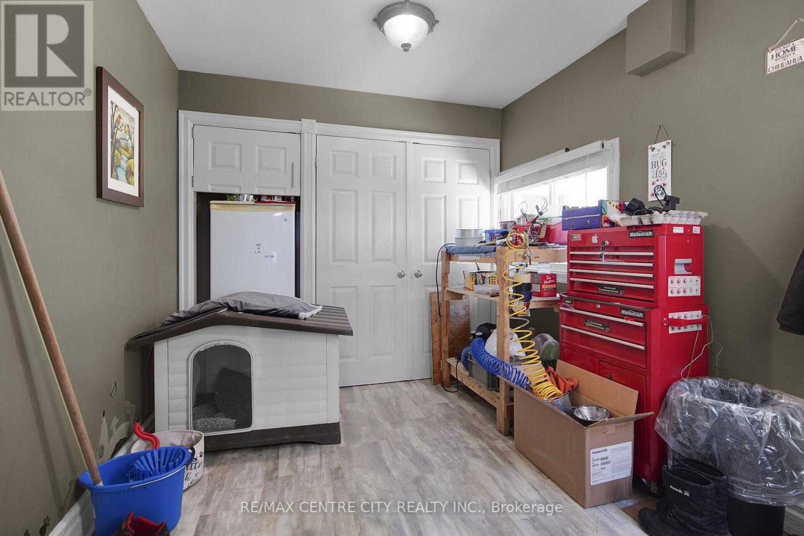 2103 Fanshawe Park Road W, Middlesex Centre, Ontario  N6H 0H6 - Photo 14 - X12410050