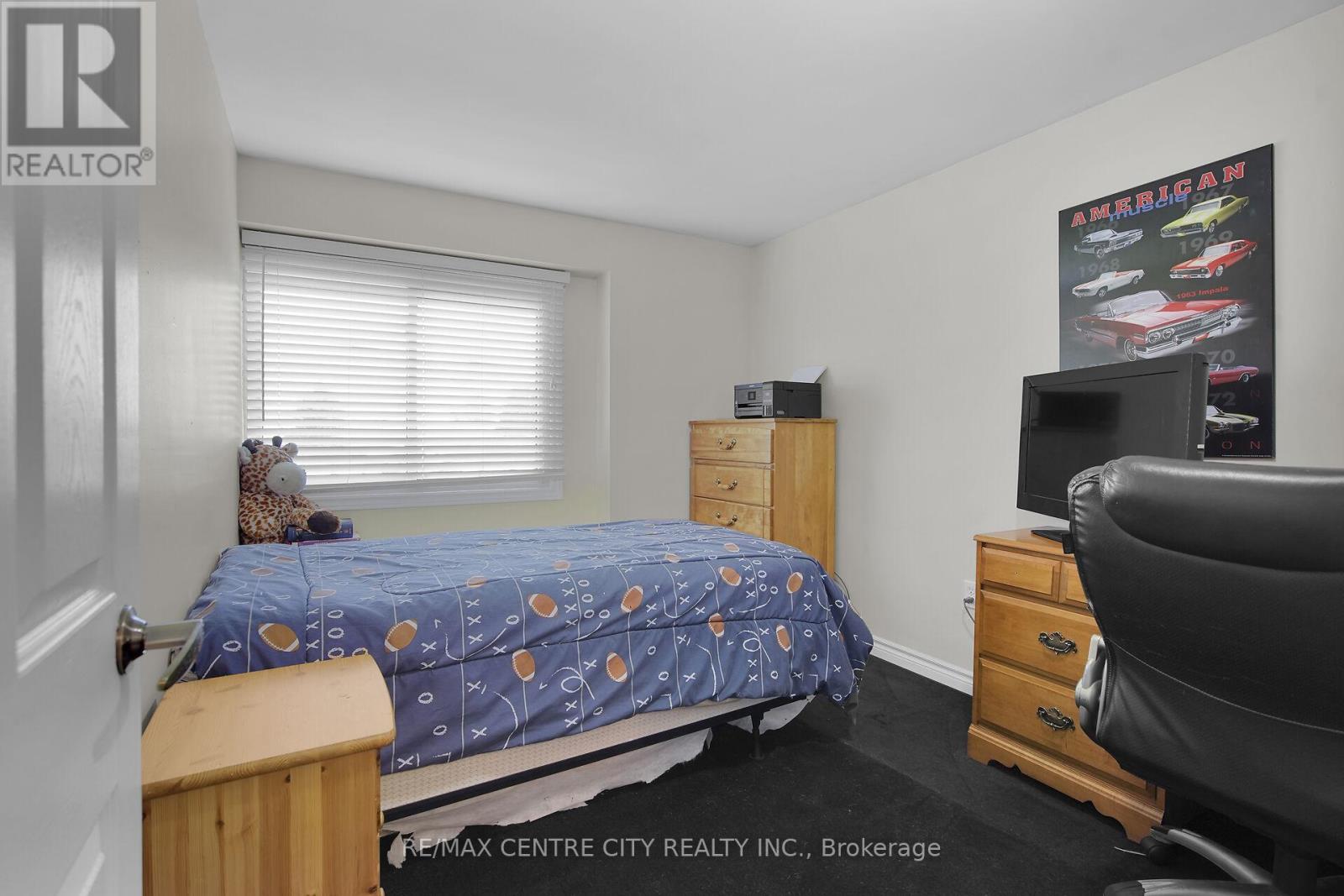 2103 Fanshawe Park Road W, Middlesex Centre, Ontario  N6H 0H6 - Photo 19 - X12410050