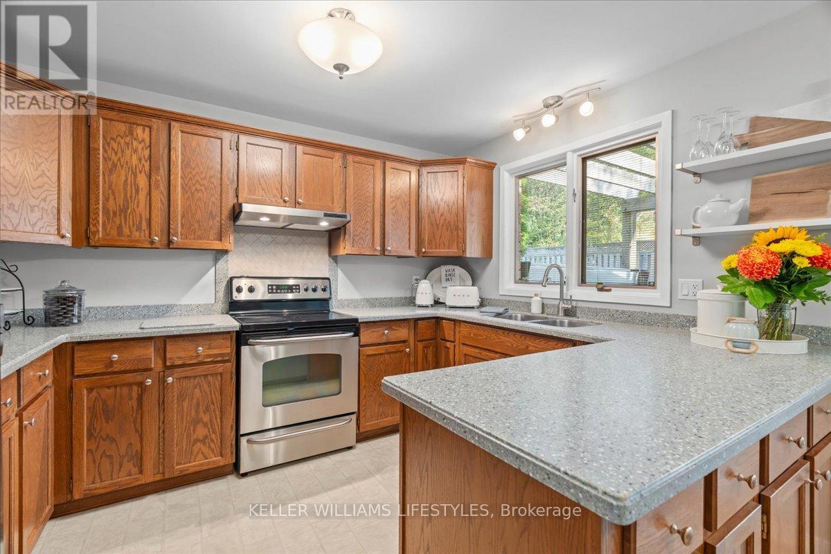 71 Westridge Place, London South, Ontario  N6K 3R3 - Photo 14 - X12410051