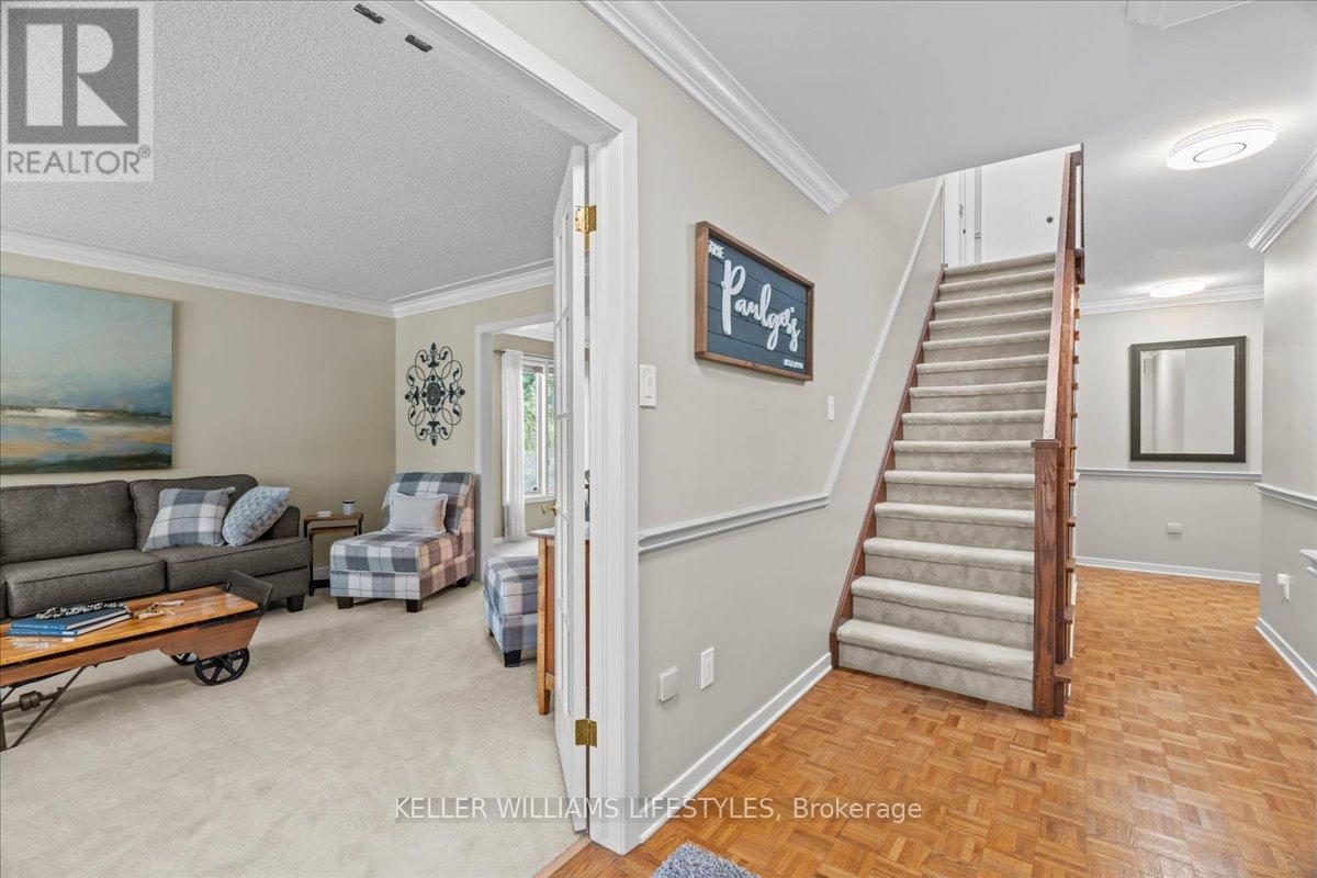 71 Westridge Place, London South, Ontario  N6K 3R3 - Photo 4 - X12410051
