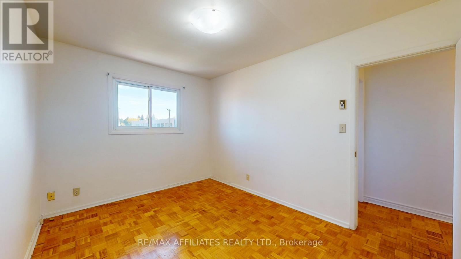 23 Maple Avenue, Brockville, Ontario  K6V 1Y3 - Photo 16 - X12410062