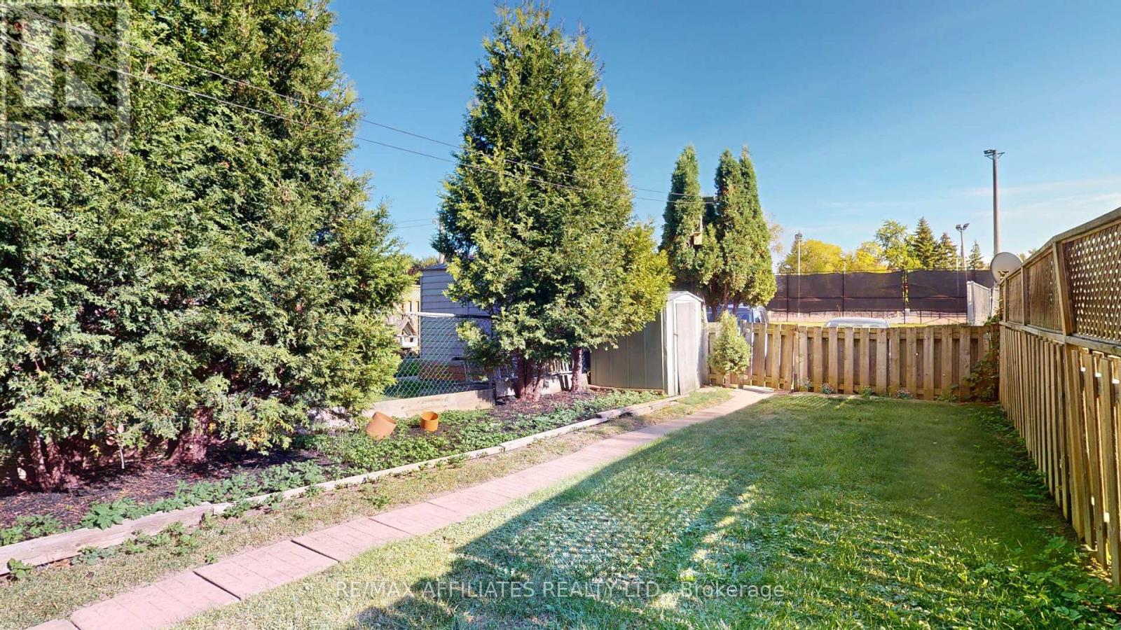 23 Maple Avenue, Brockville, Ontario  K6V 1Y3 - Photo 25 - X12410062
