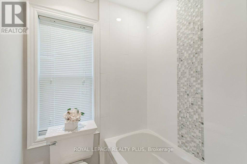 6622 Snow Goose Lane, Mississauga (Lisgar), Ontario  L5N 5H5 - Photo 24 - W12409842