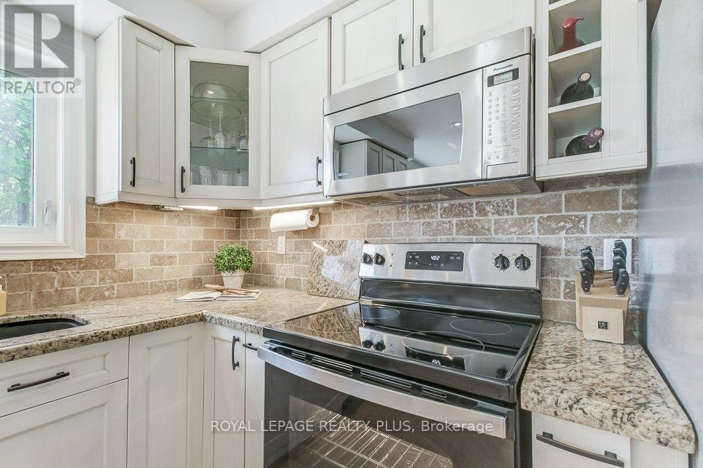 6622 Snow Goose Lane, Mississauga (Lisgar), Ontario  L5N 5H5 - Photo 9 - W12409842