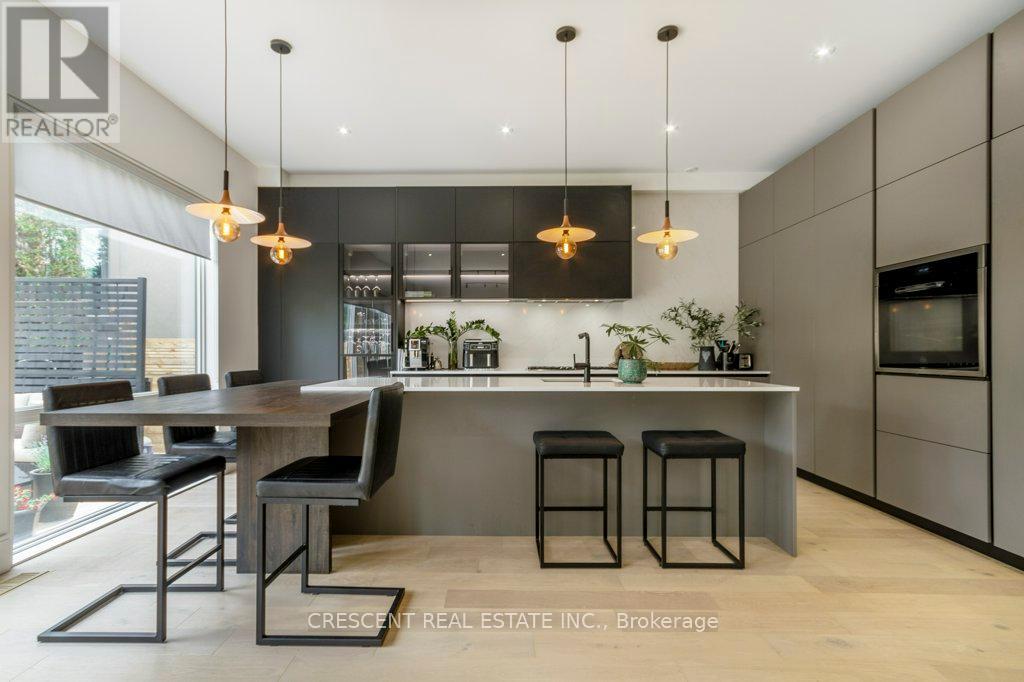 151 Shaver Avenue N, Toronto (Islington-City Centre West), Ontario  M9B 4N9 - Photo 18 - W12409848