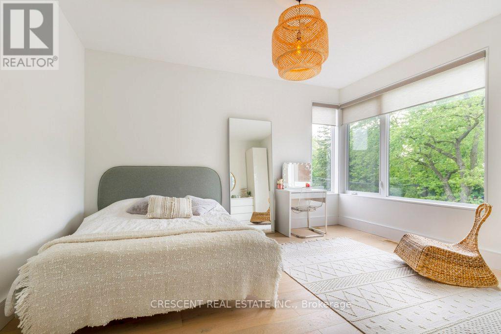 151 Shaver Avenue N, Toronto (Islington-City Centre West), Ontario  M9B 4N9 - Photo 32 - W12409848