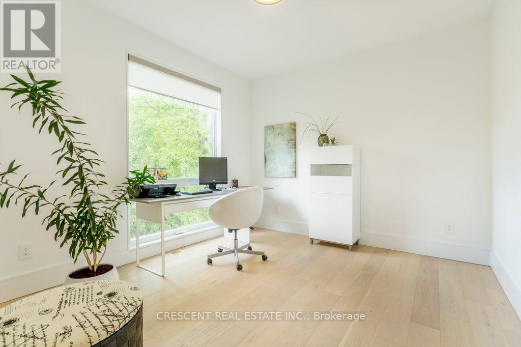 151 Shaver Avenue N, Toronto (Islington-City Centre West), Ontario  M9B 4N9 - Photo 35 - W12409848