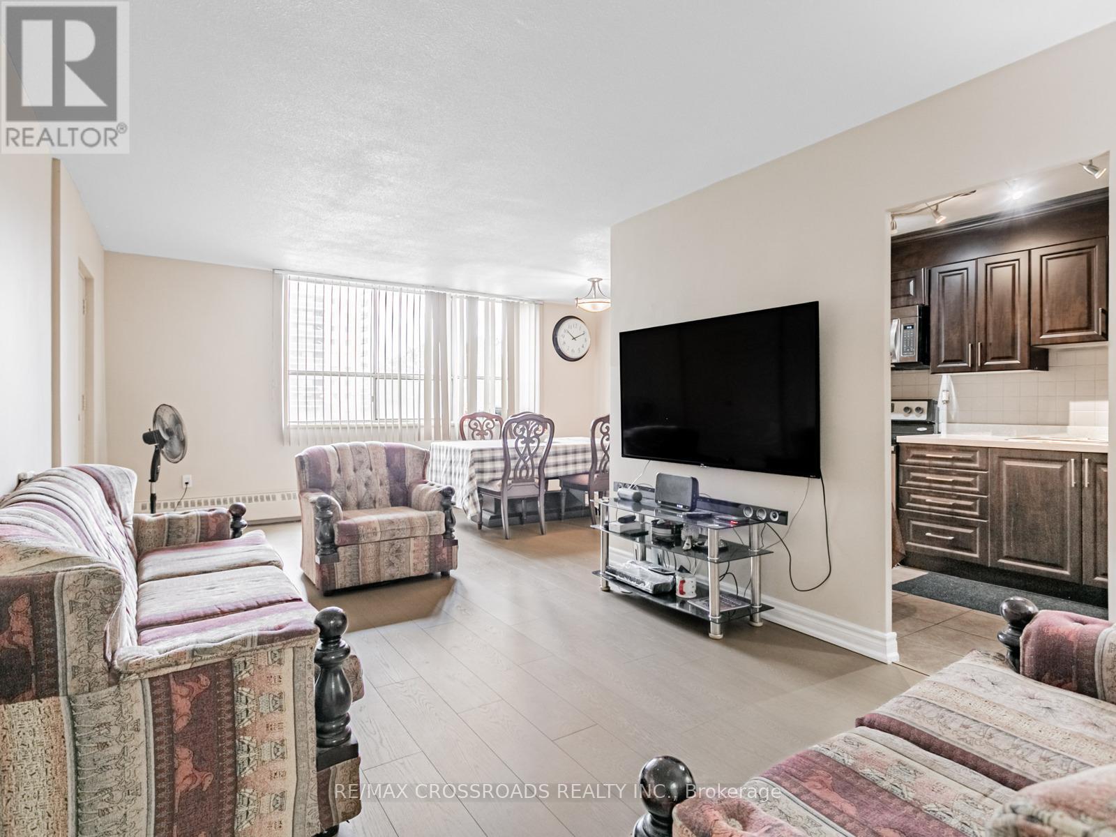 206 - 60 Stevenson Road, Toronto, Ontario  M9V 2B4 - Photo 10 - W12409882