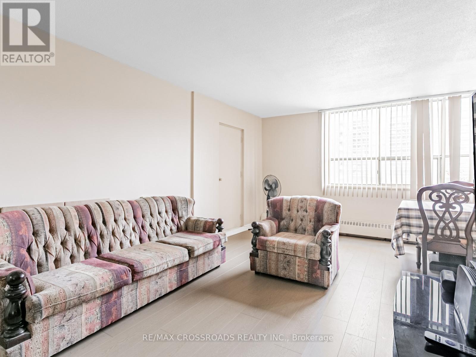 206 - 60 Stevenson Road, Toronto, Ontario  M9V 2B4 - Photo 12 - W12409882